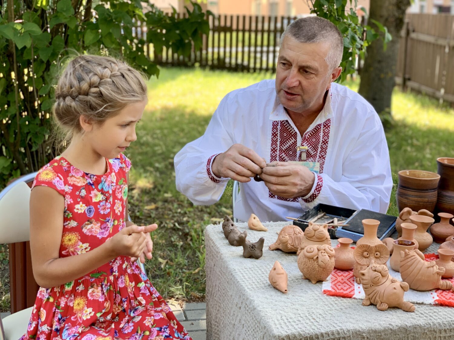 У “Беларускай хатцы” прайшла імпрэза, прысвечаная традыцыйным беларускім рамёствам