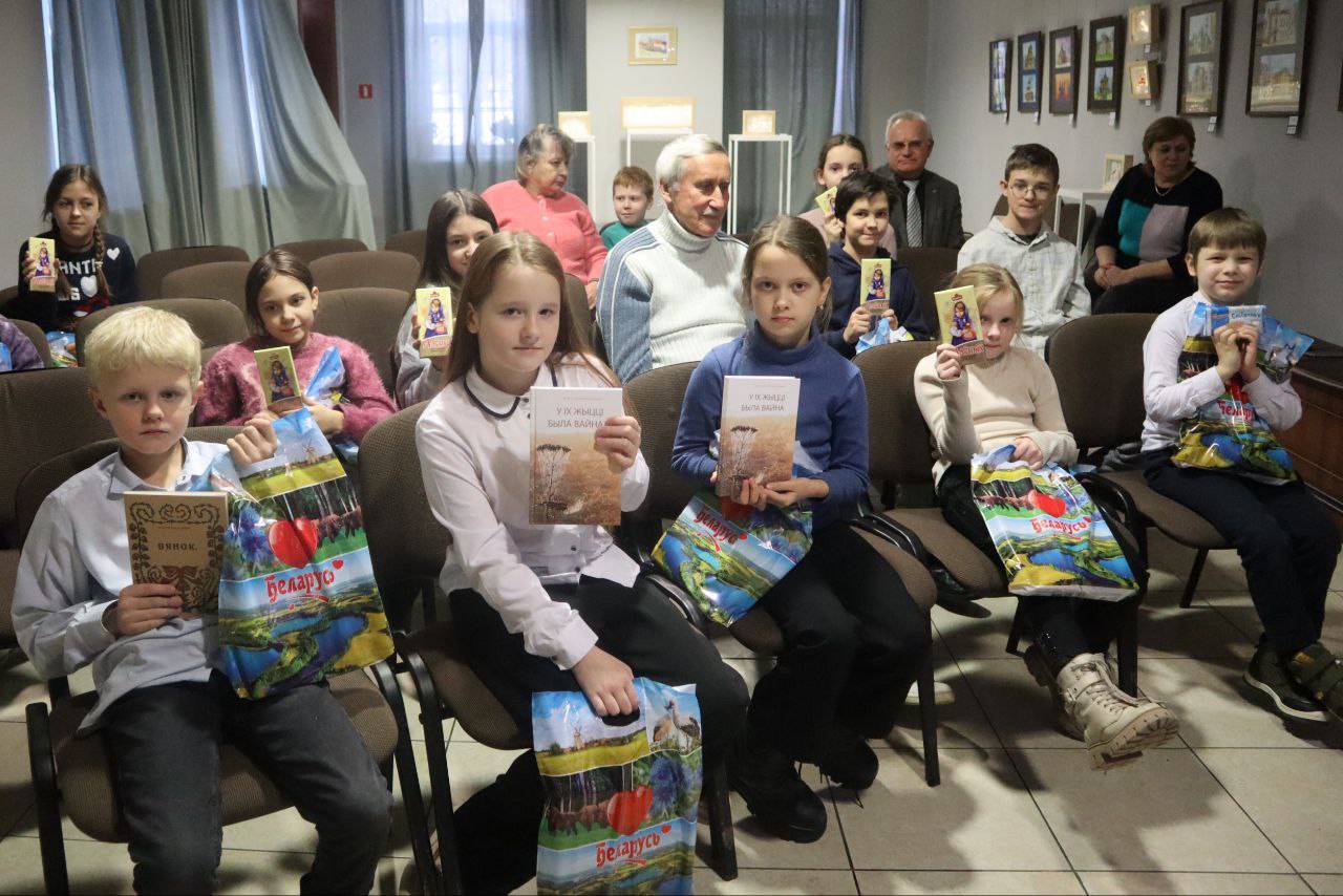 У Літаратурным музеі Максіма Багдановіча адбыўся паказ батлейкі ў межах рэспубліканскай акцыі “Нашы дзеці”